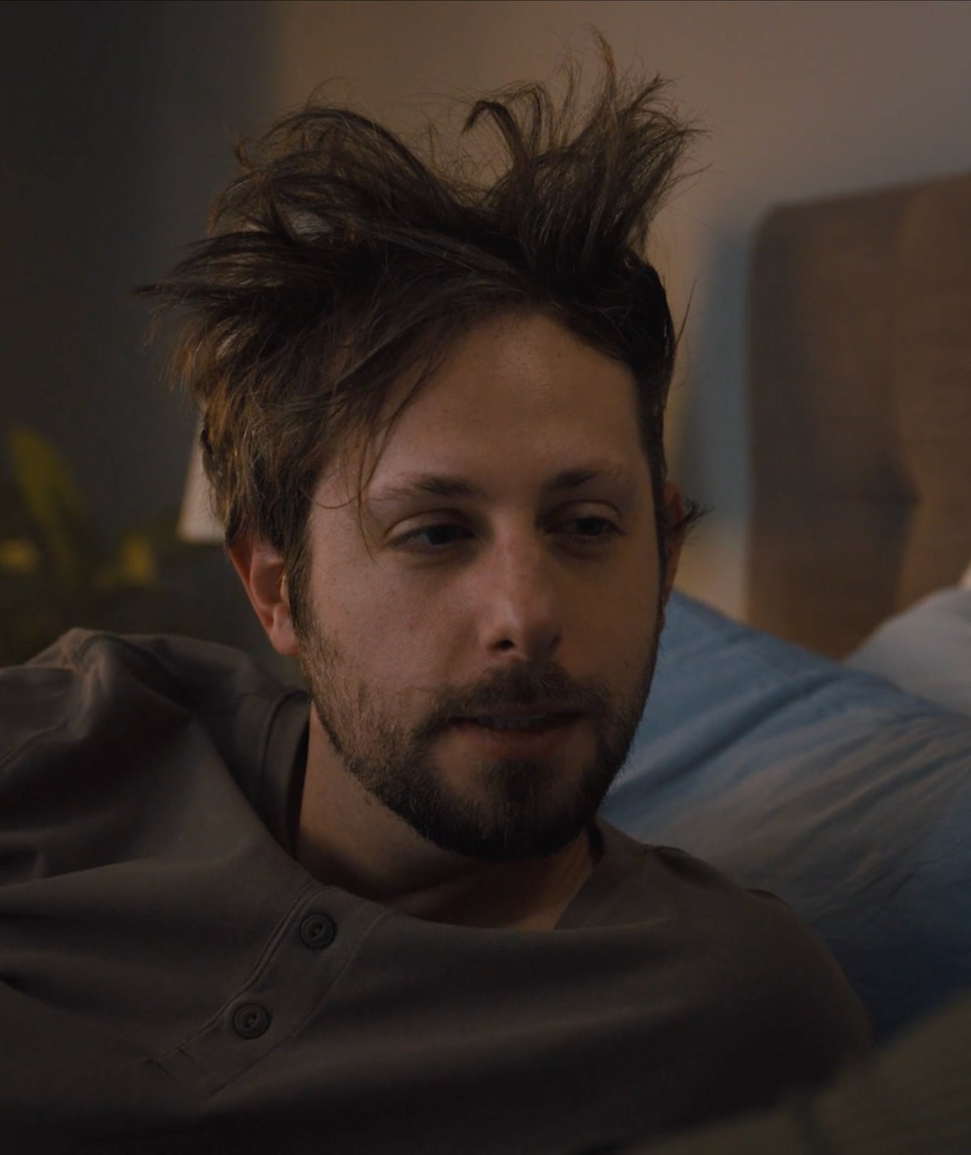 8th-about-6-bed-head-best-buy